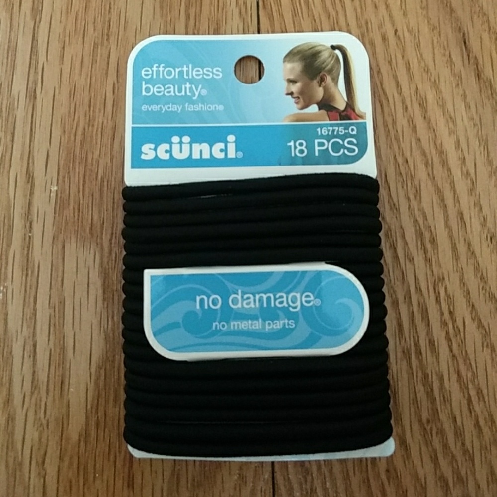 🍁Scünci no damage hair ties🍁